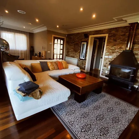 Hhc - Holidays House Compostela بيت للعطل *